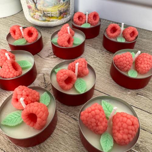 Himbeer-Teelichtkerze aus Sojawachs – Fruchtiger Duft nach Himbeermarmelade