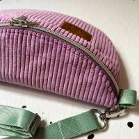 Unikat / Trendy Crossbag / Crossbody / HipBag / Bauchtasche / Gürteltasche / Umhängetasche aus Lila Cord Bild 5