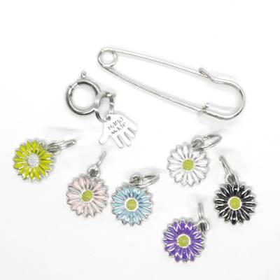 6 Maschenmarkierer Aster Blumen – Bunte Strickmarkierer mit Sicherheitsnadel, Emaille, Stilllege Nadel für Socken & Pullover