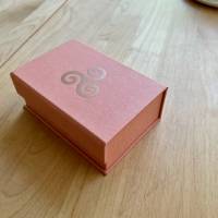 Schatulle mit Symbol Triskele Bild 2