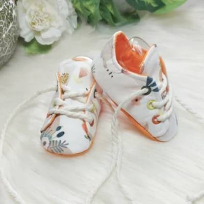 Babyschuhe Turnschuhe “Waldtiere” Schuhgröße 17-18 [7-12 Monate] andere Größe auf Anfrage