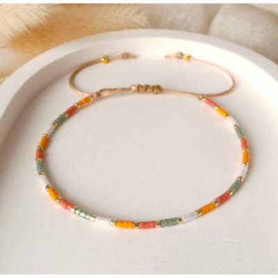 Armband aus Miyuki Perlen, grün sonnengelb korallenrot weiß, kleine Geschenke Frauen, Geburtstagsgeschenk Freundin