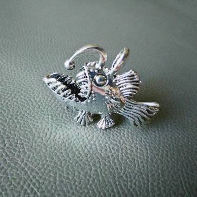 3D Angler Fisch Anhänger Charms Antiksilber