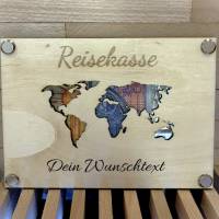 Geldgeschenk Weltkarte aus Holz – kreative Geschenkidee für Reisende | Holzkarte mit Gravur als Reisegutschein Bild 2