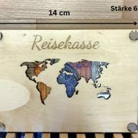 Geldgeschenk Weltkarte aus Holz – kreative Geschenkidee für Reisende | Holzkarte mit Gravur als Reisegutschein Bild 3