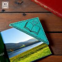 Stickdatei Set – ITH Leseecke & Lesezeichen ab 10x10 Rahmen mit Herz-Buch-Motiv Bild 8