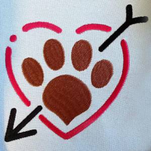 Stickdatei Hunde Pfote mit Pfeil im Herz in 6 Größen, Maschinenstickerei, Stickmuster mit Hundemotiv Bild 5