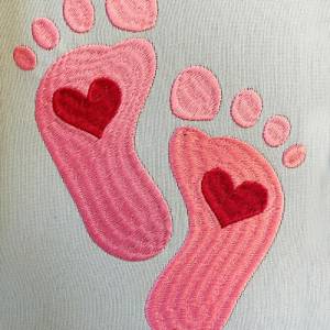 Stickdatei Baby Füßchen in 6 Größen, Maschinenstickerei, Stickmuster mit süßem Motiv zur Geburt Bild 5