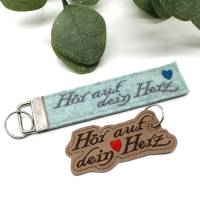 Stickdatei ITH Anhänger Hör auf dein Herz Bild 1