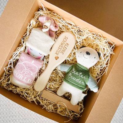 Geschenkbox zur Geburt für Geschwisterkind – Großer Bruder Box mit Windelbaby und Kuschelbär