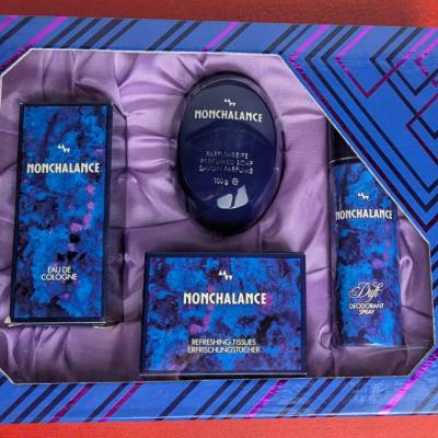 Vintage Nonchalance Geschenkset – Unbenutztes Sammlerstück mit Eau de Cologne, Parfümseife & mehr