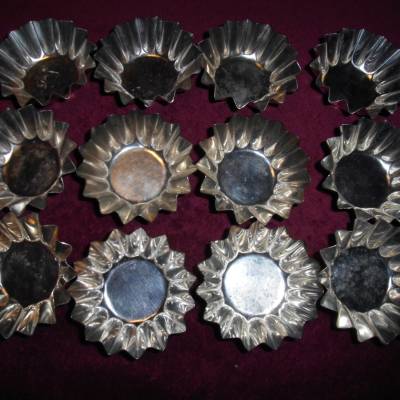 Kleine Backförmchen aus Metall Vintage aus den 1980er Jahren