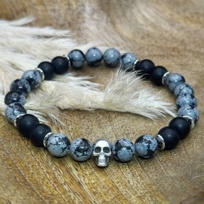 Naturstein-Armband Schneeflocken Obsidian & Onyx mit Totenkopf-Perle – Handgefertigt & individuell