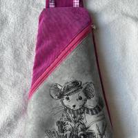 Stickdateien Herr Maus auf Reisen im Scribble Stil – ab 13x18 cm, Doro-Collection Bild 5