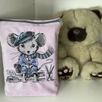 Stickdateien Herr Maus auf Reisen im Scribble Stil – ab 13x18 cm, Doro-Collection Bild 7