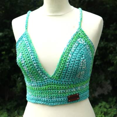 Top gehäkelt Häkeltop Oberteil gehäkelt Bustier DamenmodeHandarbeit Sommermode Geschenk für blau grün Farbverlauf