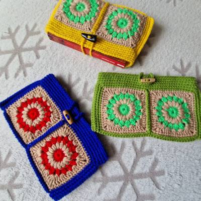 gehäkelte Buchhüllen