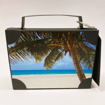 Koffer aus Karton – Handgemachte Geschenkverpackung für Urlaub, Reisegutschein oder Geldgeschenk (15x11x3,5cm)