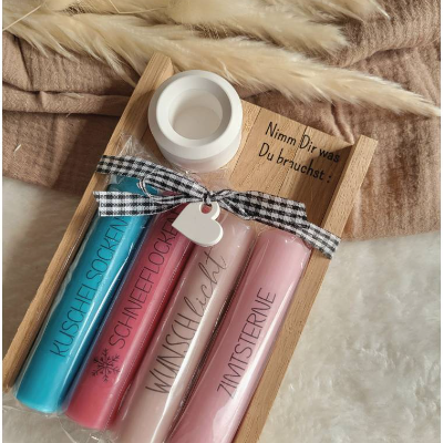 Nimm dir was du brauchst Geschenkset – Personalisierte Kerzen & Raysin Deko für Frauen - kl. Mitbringsel