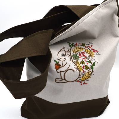 Stickdatei Eichhörnchen Herbst – Herbstliche Stickmuster in 4 Größen