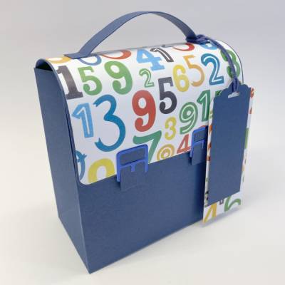 Schulranzen Schultasche aus Karton – Handgemachte Geschenkverpackung zur Einschulung (14,5 x 16 x 7,5 cm)