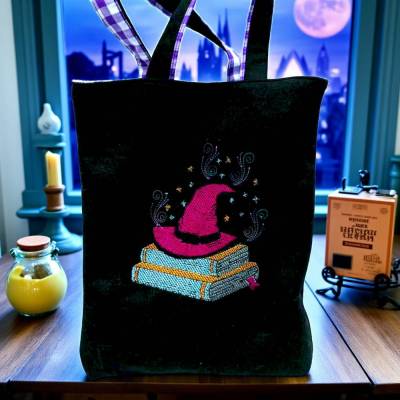 Stickdateien Hexenhut – Scribble-Stil ab 10x10 cm Rahmen, 2 Motive, 8 Dateien