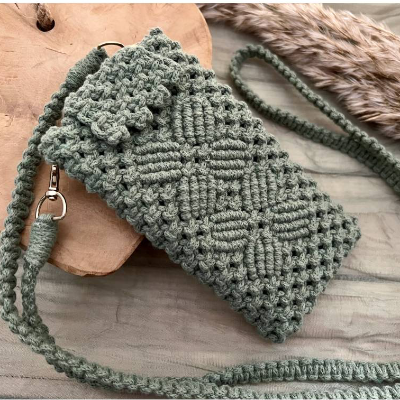 Makramee Handytasche Crossbody Eucalyptus – Nachhaltige Handy Umhängetasche aus OEKO-TEX Garn