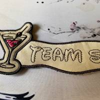 Stickdatei 3D-Anhänger TEAM SAUFEN, Maschinenstickerei, Stickmuster mit Trapunto-Effekt, 3D-Stick, Lesezeichen Bild 7