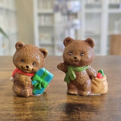 Weihnachtsdekoration aus Keramik - Teddybär -