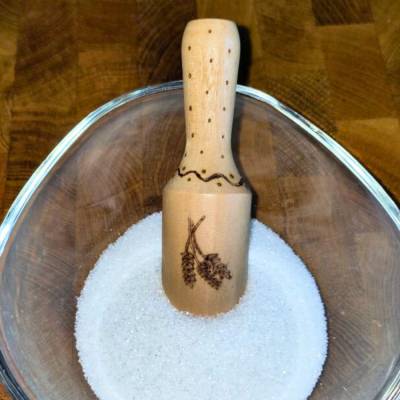 Kleiner Holzlöffel / Holzschaufel naturbelassen ca. 8,5 cm mit Ährenmotiv Brandmalerei