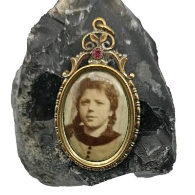 Antiker Jugendstil Foto Anhänger aus vergoldetem Silber – Vintage Unikat um 1900