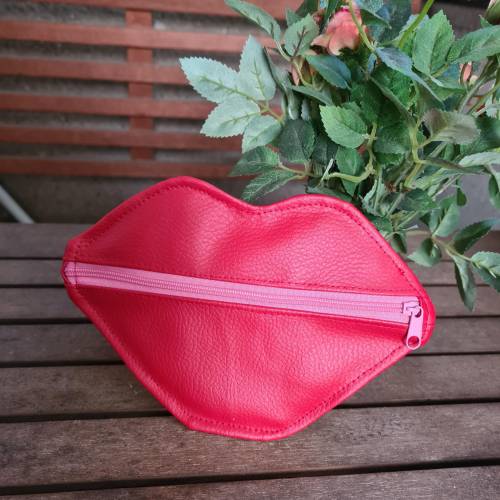 Lippenförmiges Täschchen ,Make-up-Täschchen, Mini-Geldbörse, Schlüsseltasche