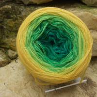 100% Schurwolle Merino extrafein Bobbel - 4-fädig, Farbverlauf Wolke 7 Seifenblasen, handgewickelt Bild 1