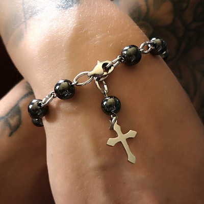 Schlichtes Rosenkranz-Armband aus Edelstahl und Hämatitperlen – Flexibel & Elegant