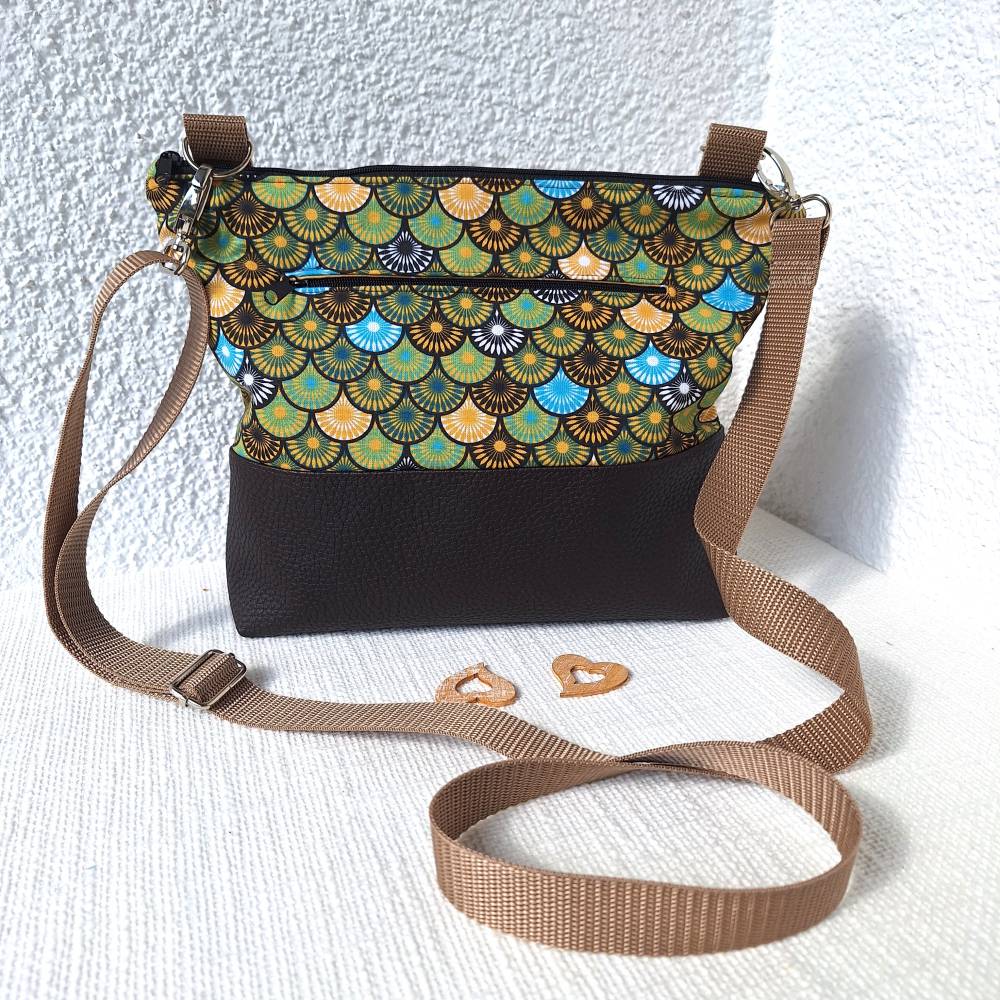 Schultertasche Crossbodytasche grün braun Baumwolle veganes Leder