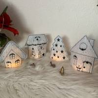 Stickdatei Winterdorf Weihnachten Lichthaus Set 1 In the Hoop – Häuser & Baum, 10x10 Set 768 Bild 1