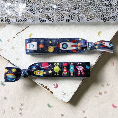 Weltraum Kinder Armband – Elastisches Stoffarmband mit Rakete, Astronaut & Planeten, Geschenk & Mitgebsel