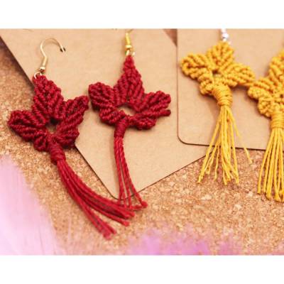 Makramee Ohrringe Herbstblätter – handgeknüpft aus Linhasita Garn, viele Farben, Boho Schmuck für Frauen