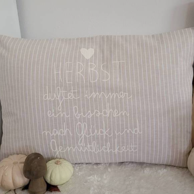 Herbstliches Kissen mit Spruch – Skandi Farmhouse Kissen Beige gestreift 40x60 – Herbstdeko & Geschenk