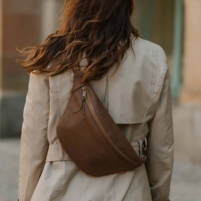 Große XXL Gürteltasche Chocolate | Dunkelbraun mit Silber