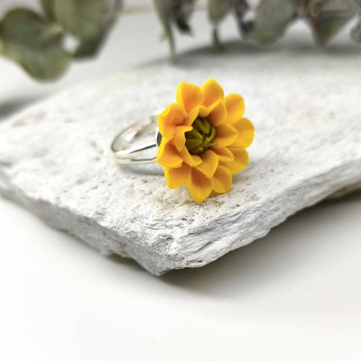 Dahlienring Gelb, Verstellbarer Blumenring,Botanischer Ton Ring, Gelber Blumenring,Dahlien Schmuck,Geschenk für Mama