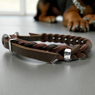 Halsband für Hunde aus Fettleder 2-farbig geflochten in rotbraun und braun in der Größe ca. 28 - 37 cm