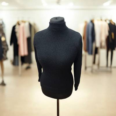 Kuschliger Alpakapullover Nachtschwarz – Handgestrickter Damen Wollpullover S-M