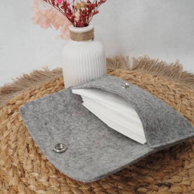 Filztäschchen für Taschentücher mit Druckknopf – regional gefertigt in Bayern