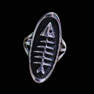 Ring mit Fischskelett – 925 Sterling Silber, Einzelstück