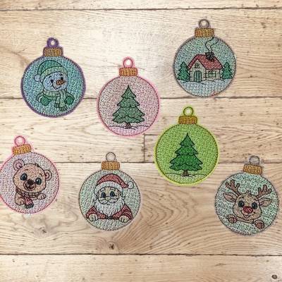 Stickdatei Weihnachten Baum-Geschenk-Anhänger Set 2599 ITH – festliche Weihnachtsanhänger