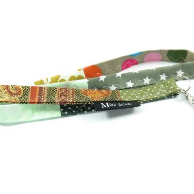 Unikat Schlüsselband lang mit Karabiner Patchwork Schlüsselanhänger Einzelstück grün bunt