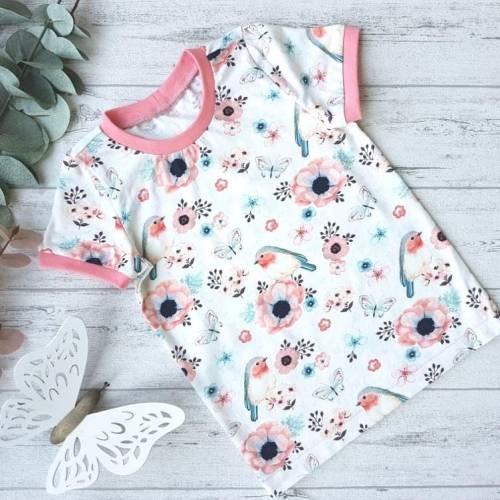 Shirt mit Rotkehlchen, Schmetterlingen & Blumen aus Jersey – Langarmshirt oder T-Shirt in Wunschgröße 74 bis 134