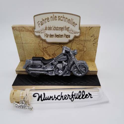 Origineller Motorrad Gutscheinhalter aus Holz – Geburtstagsgeschenk für Biker, personalisierbar,aus Keraflott vereint mit Holz