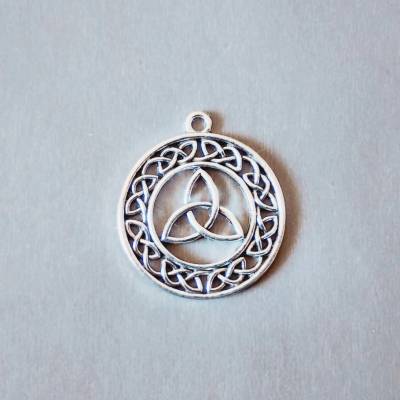 Charms Anhänger Viking, keltischer Knoten, Triquetra Antiksilber